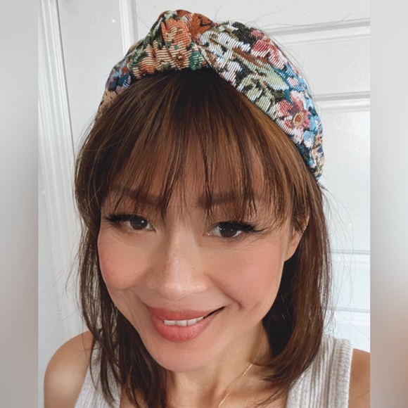 Boho Floral Embroidered Knot headband - Picture 1 of 6